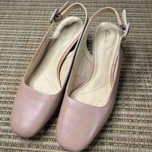 NWOT Clarks Sheer Violet Sling Back Pumps